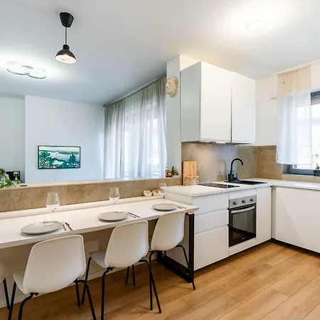 Seaview- Modern By Interhome Apartman San Remo